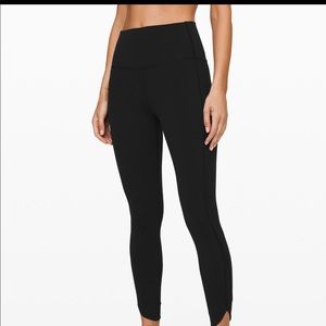 Lululemon Aligns Petal